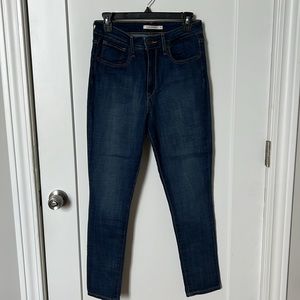 Levi’s 721 high rise skinny jeans